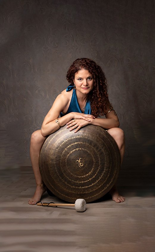 Susana Shakti — detalle de marca
